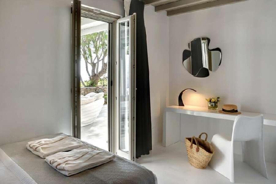 Villa Dafni 4Bed With Pool In Kalafatis Spilia Mykonos Town エクステリア 写真
