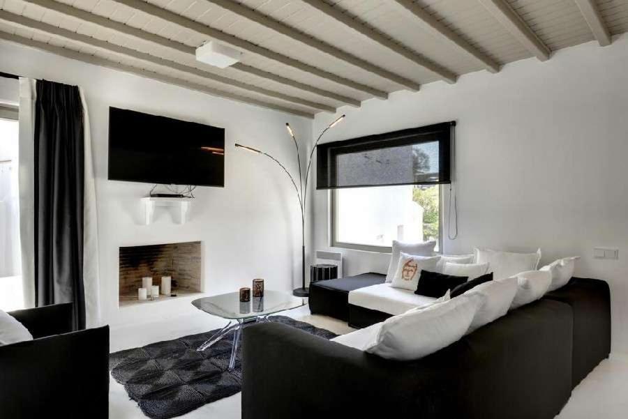 Villa Dafni 4Bed With Pool In Kalafatis Spilia Mykonos Town エクステリア 写真